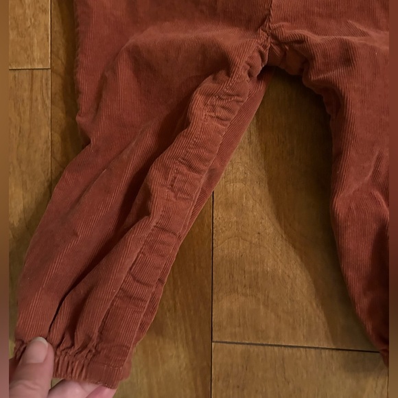 Old Navy rust color corduroy jumper overalls 18-24 months - Picture 4 of 5